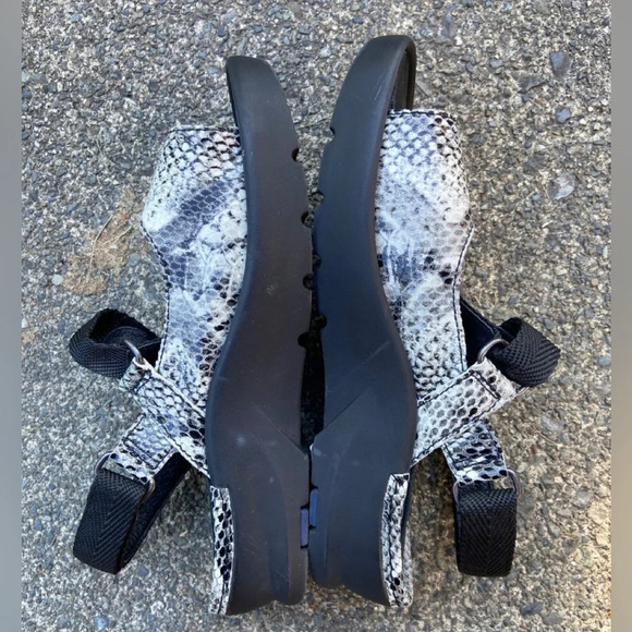 Wolky womens  Jewel Heeled Leather Mary Jane Sandals Sz 37 - Picture 7 of 9